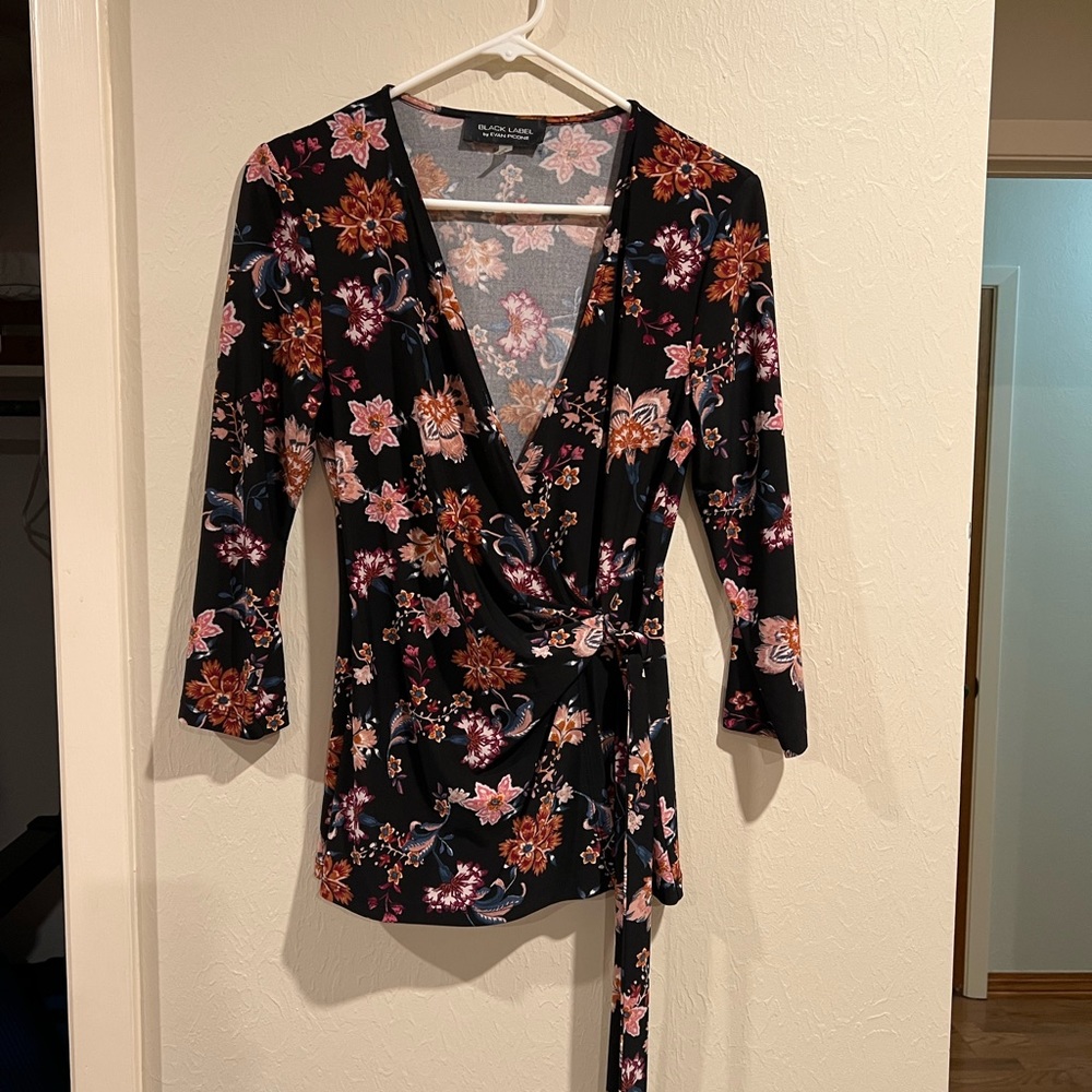 Black Label by Evan Picone top size small.